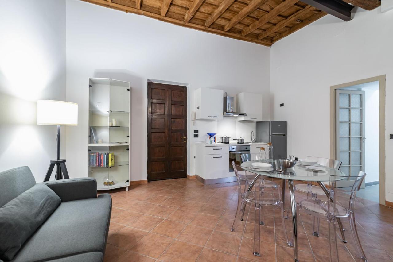 דירות פאביה House Of Foscolo - Palazzo Cornazzani - By Host4U מראה חיצוני תמונה